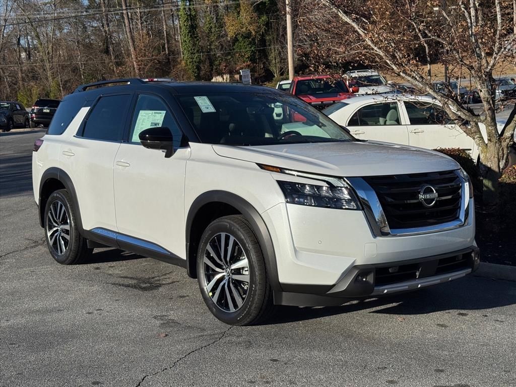 New 2025 Nissan Pathfinder