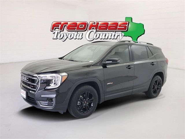 Used 2024 GMC Terrain