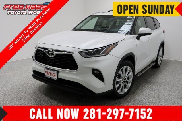 Used 2023 Toyota Highlander