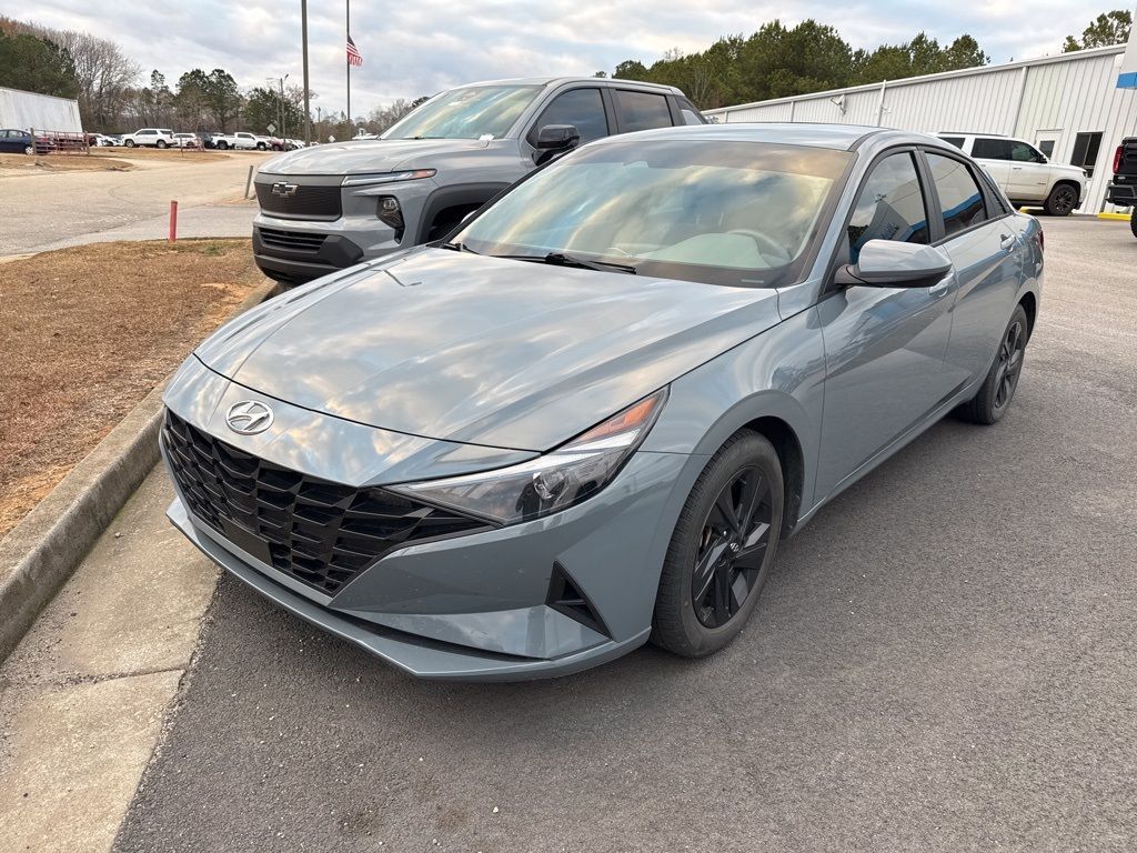 Used 2022 Hyundai Elantra