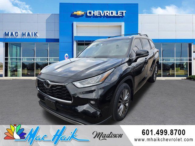 Used 2020 Toyota Highlander