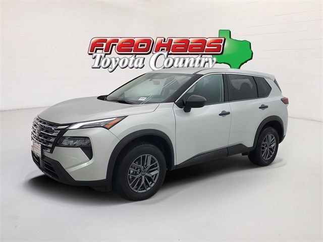 Used 2024 Nissan Rogue