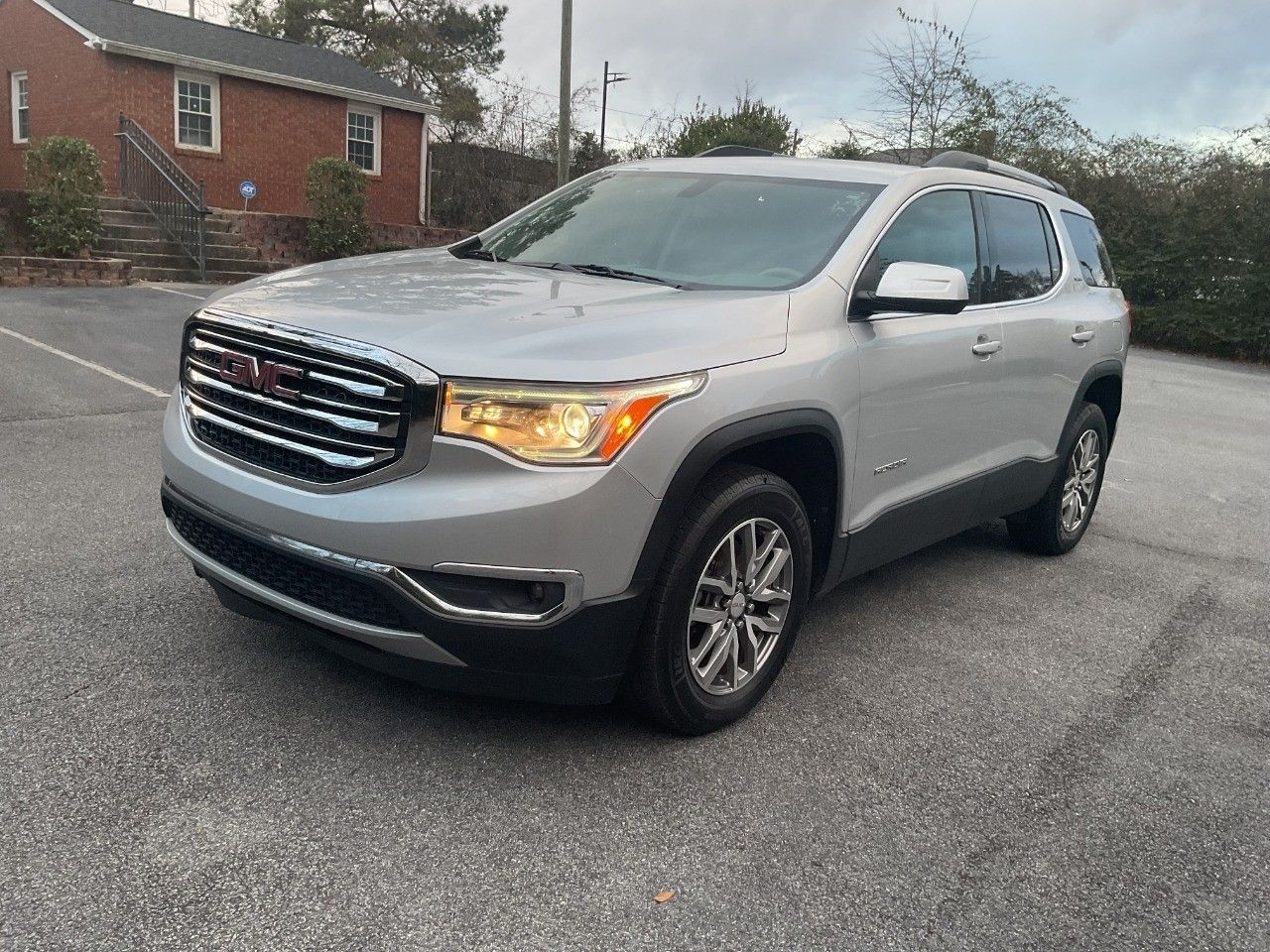 2019 GMC Acadia SL's photo