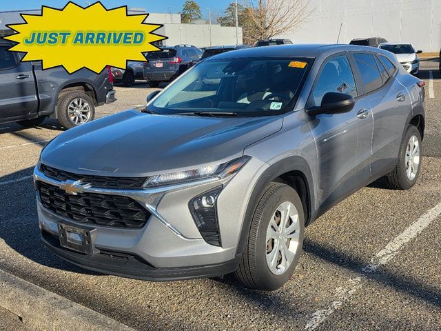 Used 2024 Chevrolet Trax