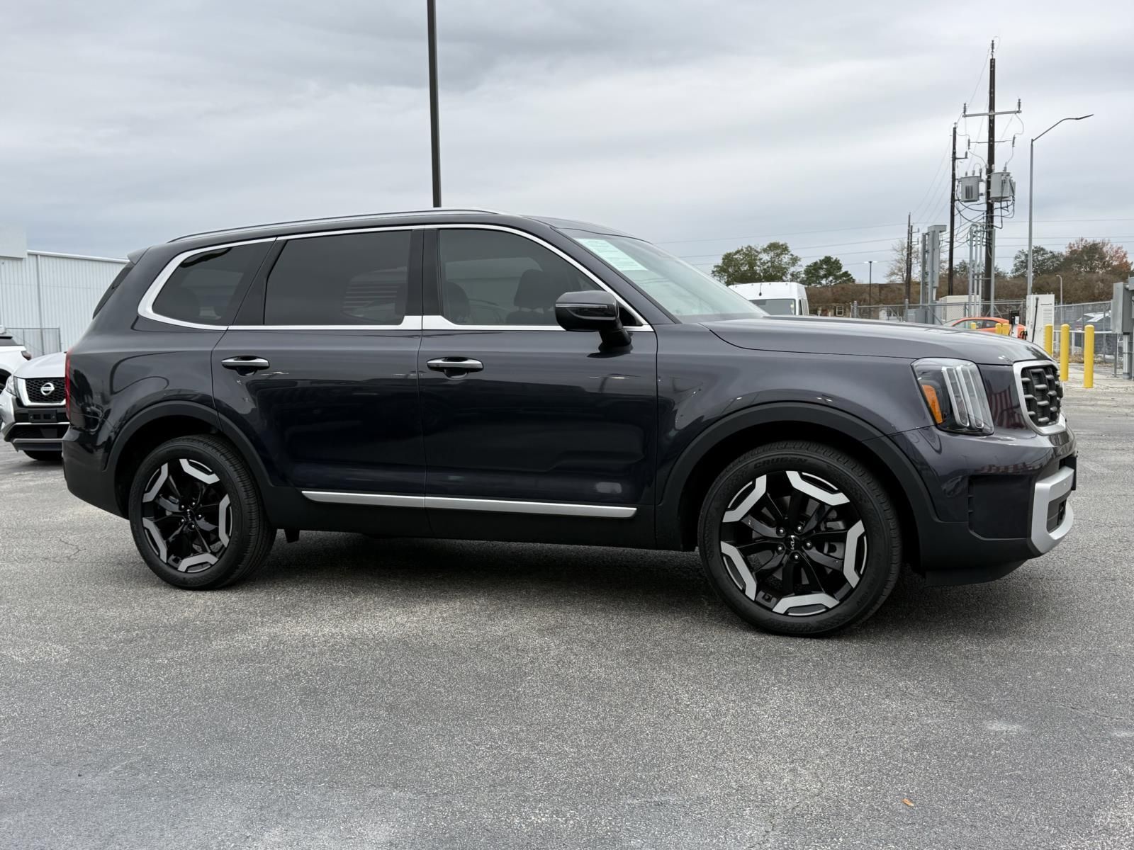 Used 2025 Kia Telluride
