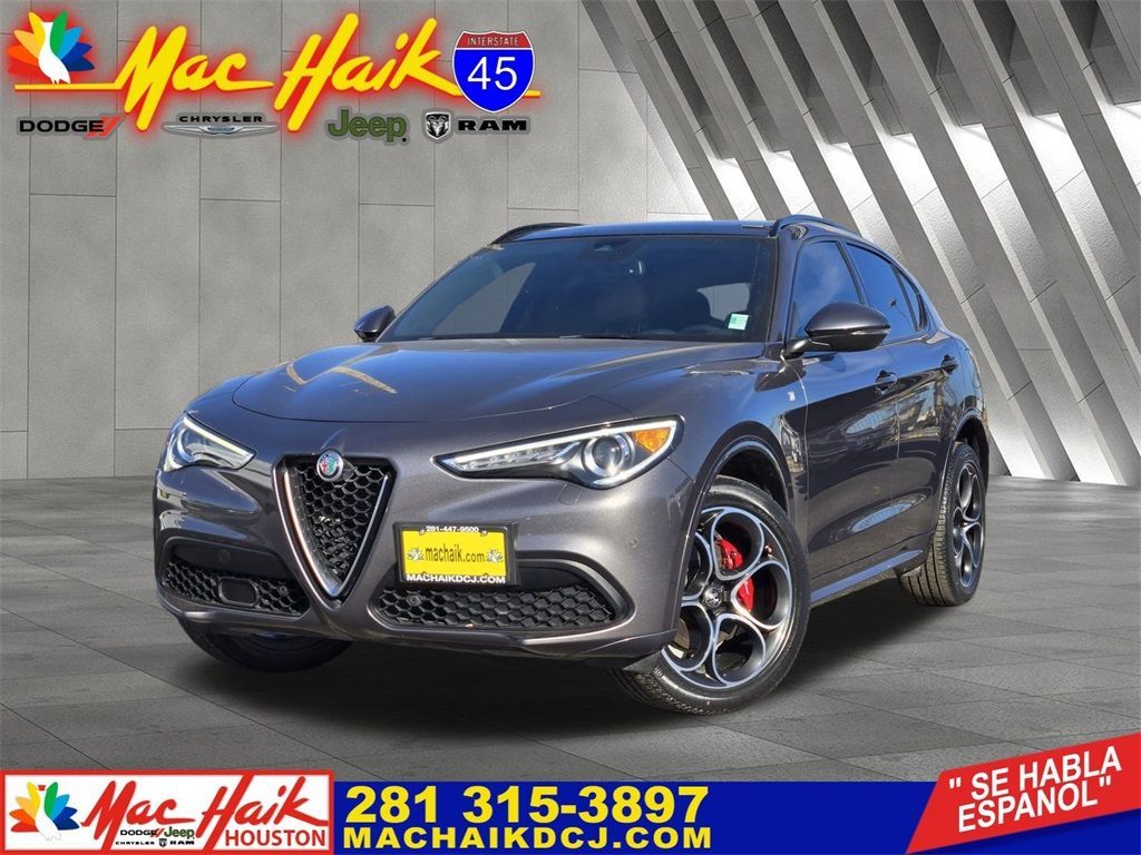 Used 2023 Alfa Romeo Stelvio