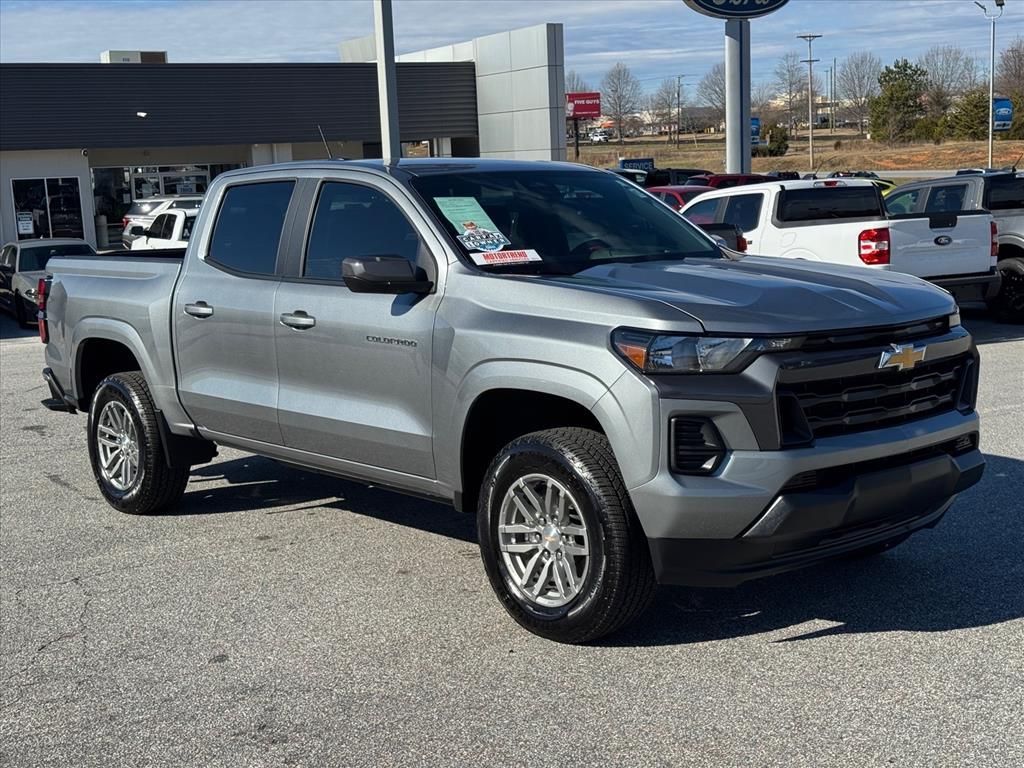Used 2024 Chevrolet Colorado