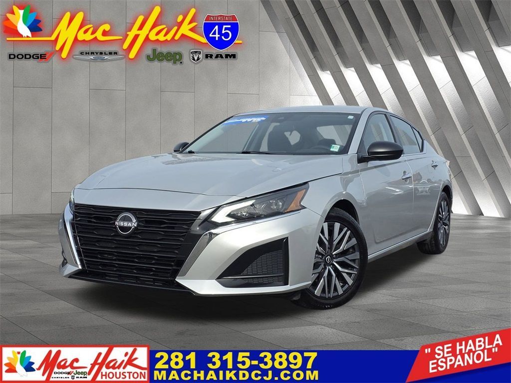 Used 2024 Nissan Altima