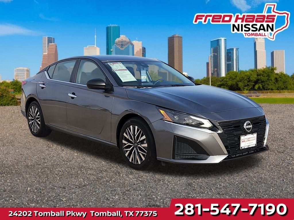 Used 2025 Nissan Altima
