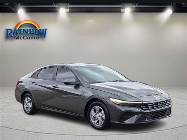 Used 2024 Hyundai Elantra