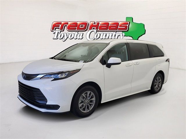 Used 2025 Toyota Sienna