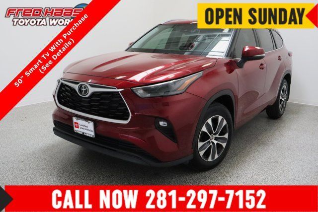 Used 2023 Toyota Highlander