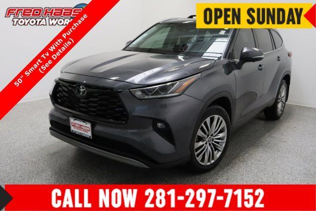 Used 2023 Toyota Highlander