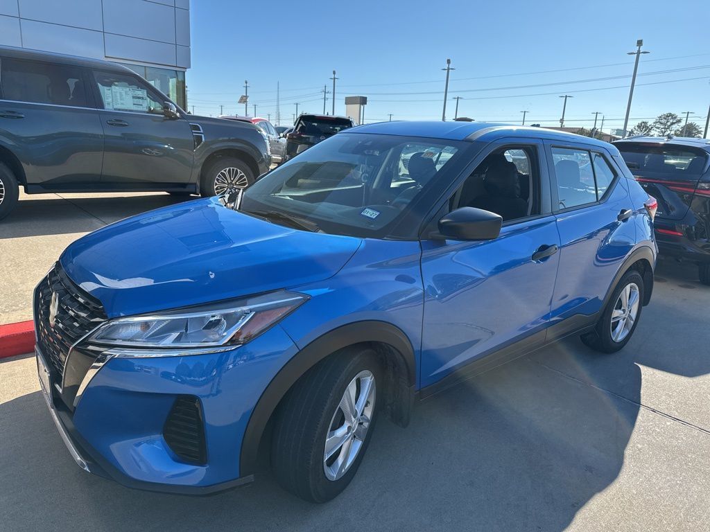 Used 2024 Nissan Kicks
