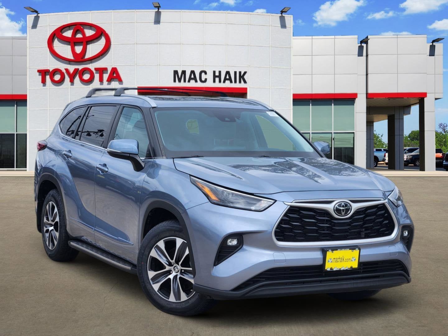 Used 2023 Toyota Highlander