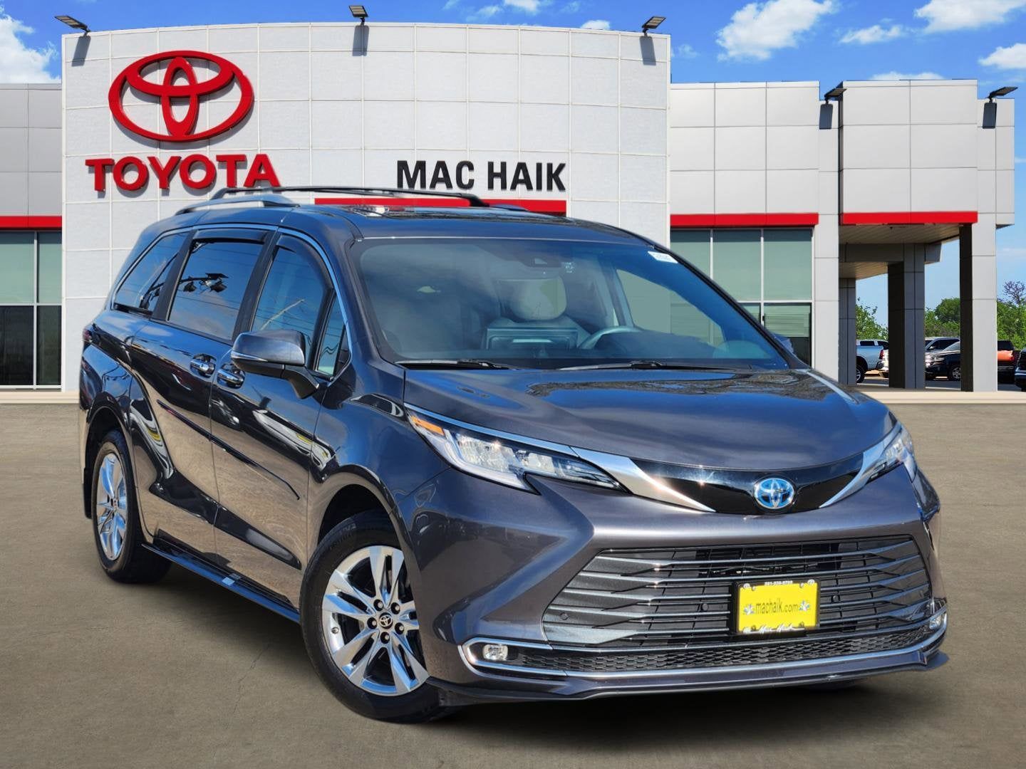 Used 2025 Toyota Sienna