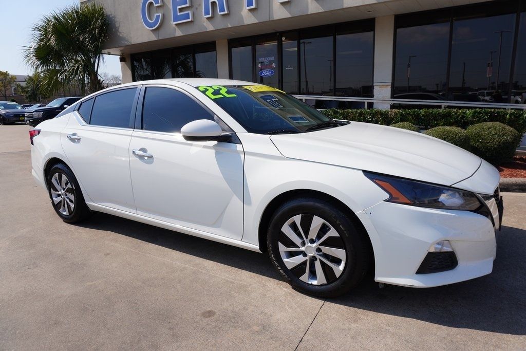 Used 2022 Nissan Altima