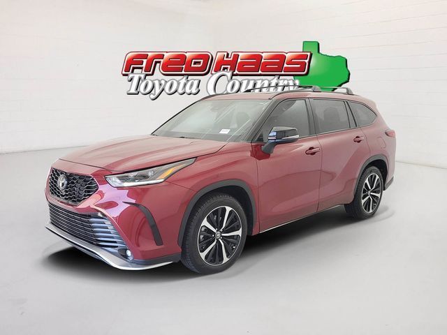 Used 2022 Toyota Highlander