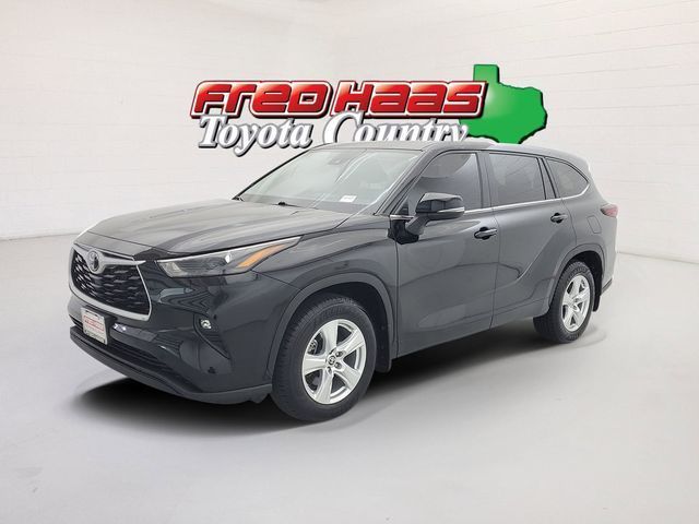 Used 2024 Toyota Highlander