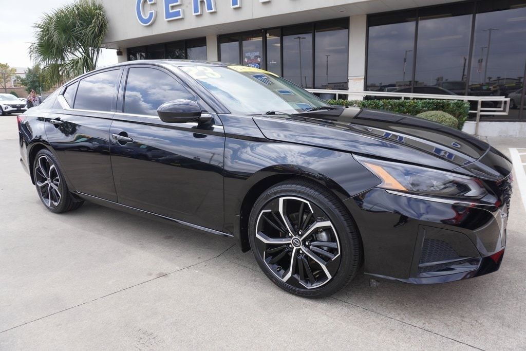 Used 2023 Nissan Altima