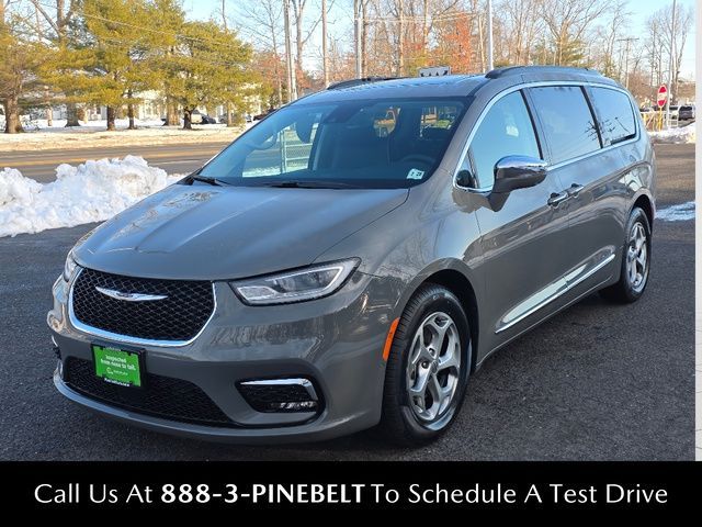 Used 2022 Chrysler Pacifica