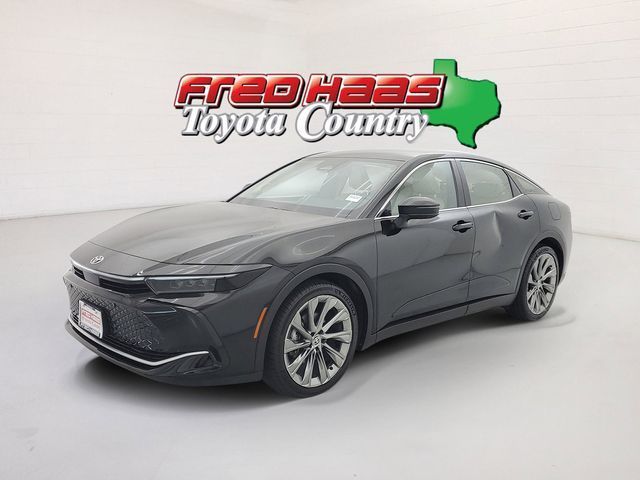 Used 2023 Toyota Crown