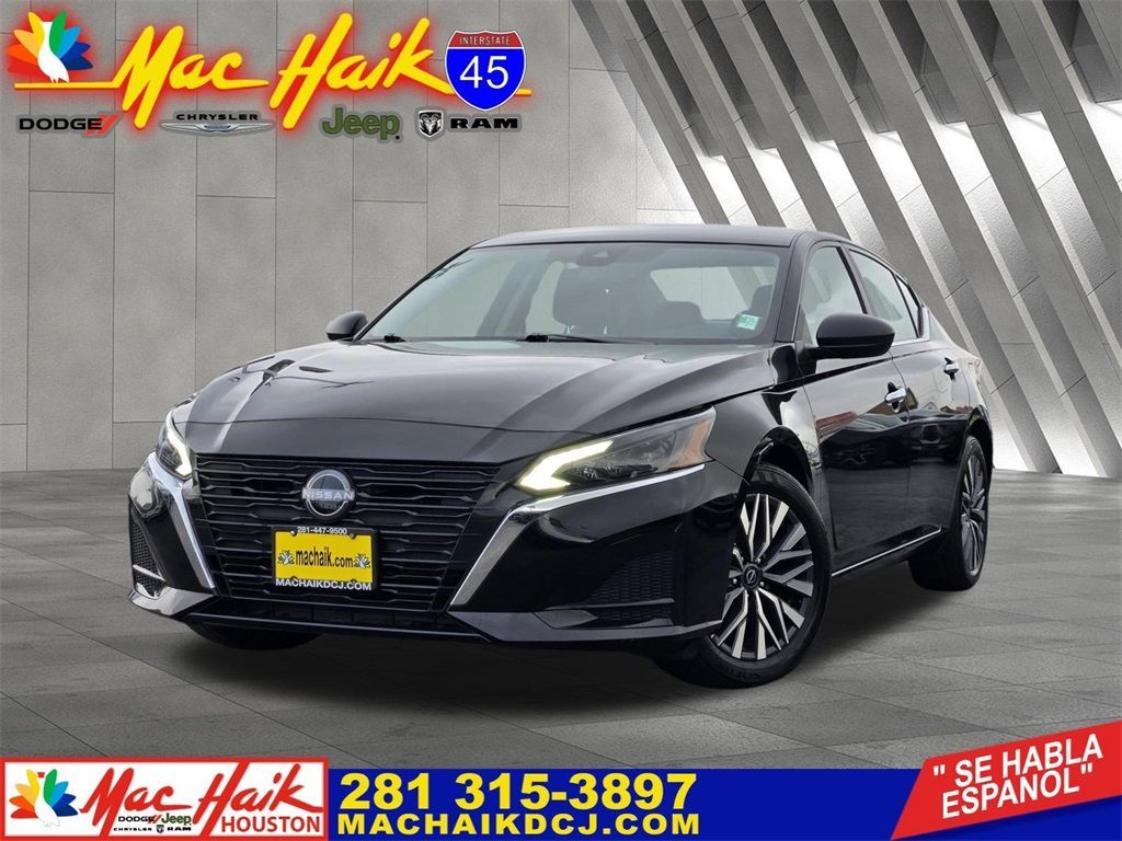Used 2025 Nissan Altima