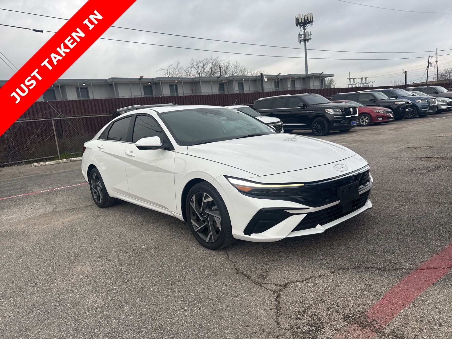 Used 2024 Hyundai Elantra