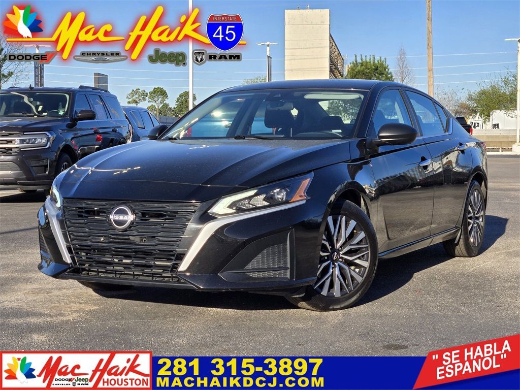 Used 2025 Nissan Altima