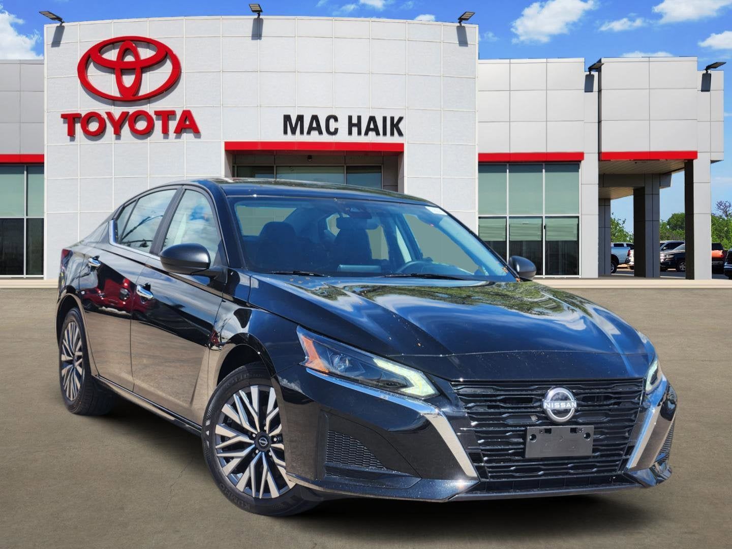 Used 2025 Nissan Altima