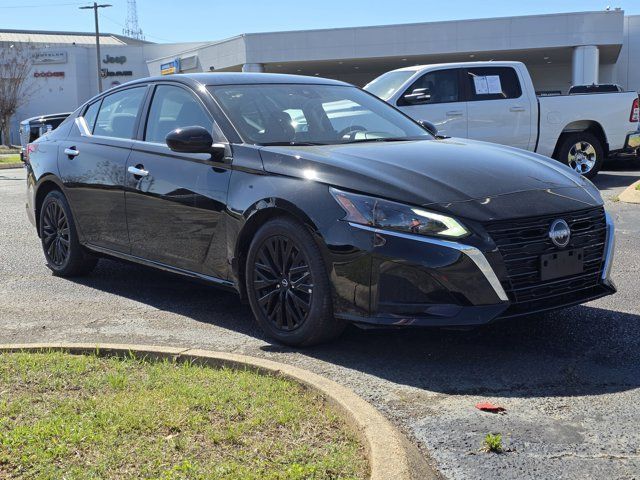 Used 2025 Nissan Altima