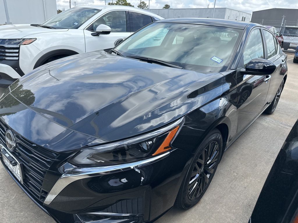 Used 2025 Nissan Altima