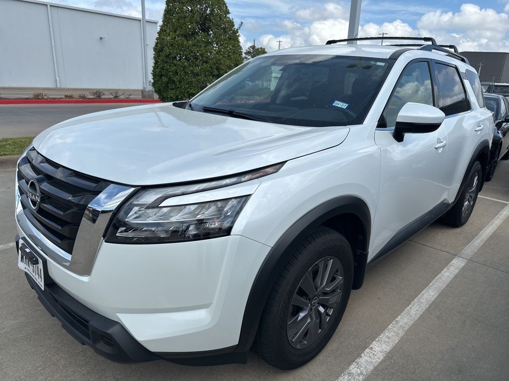 Used 2025 Nissan Pathfinder