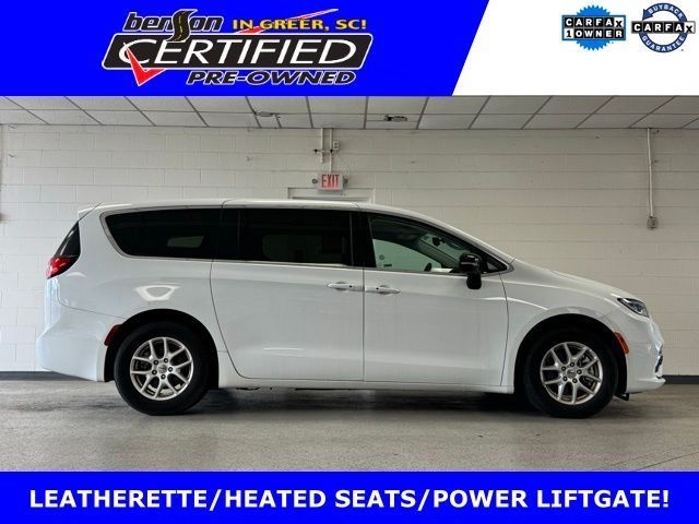 Used 2024 Chrysler Pacifica