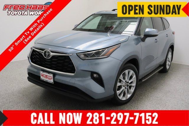Used 2023 Toyota Highlander