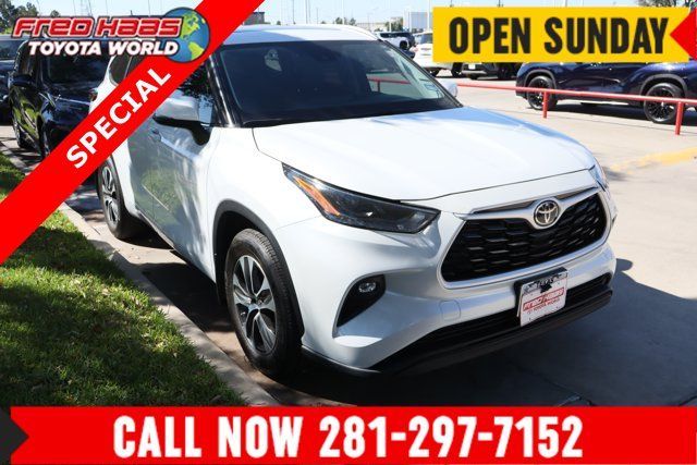 Used 2023 Toyota Highlander