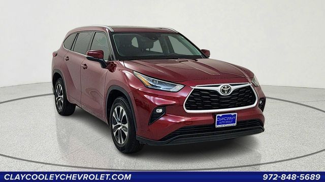 Used 2022 Toyota Highlander