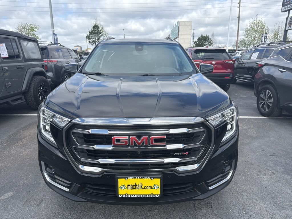 Used 2024 GMC Terrain