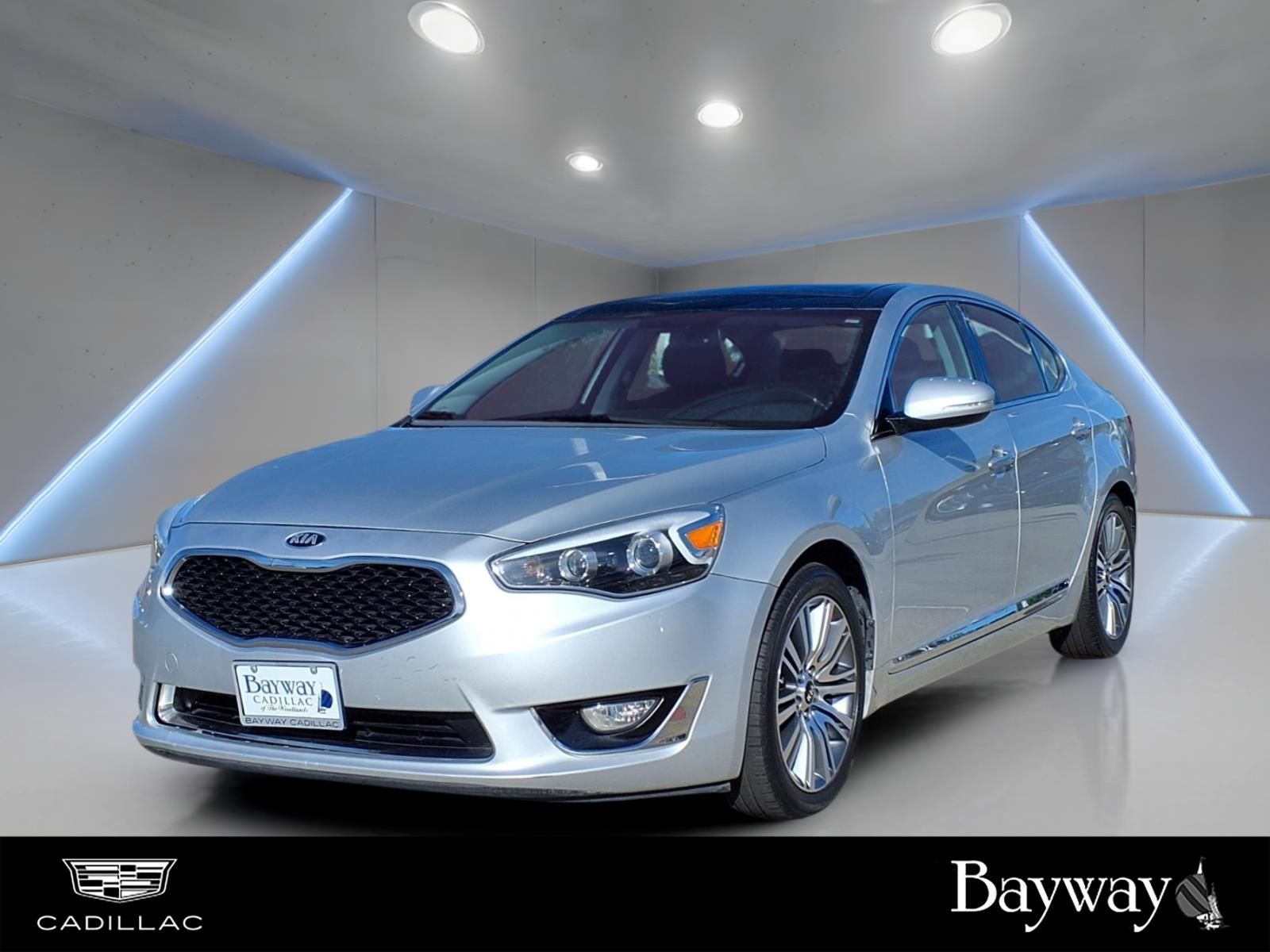Used 2016 Kia Cadenza