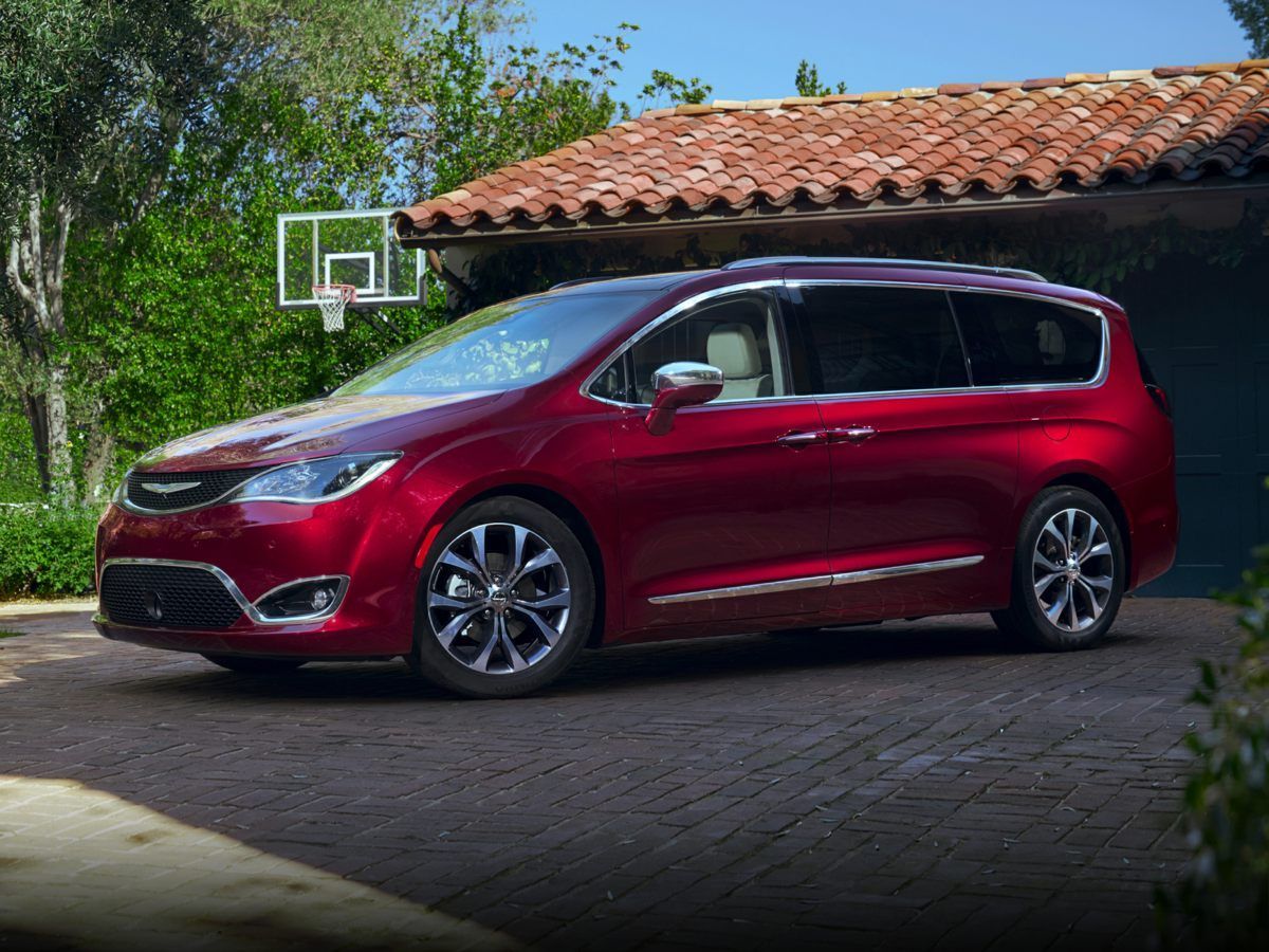 Used 2018 Chrysler Pacifica