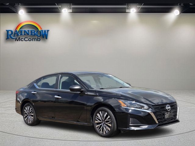 Used 2025 Nissan Altima