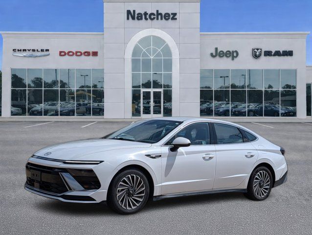 Used 2025 Hyundai Sonata Hybrid