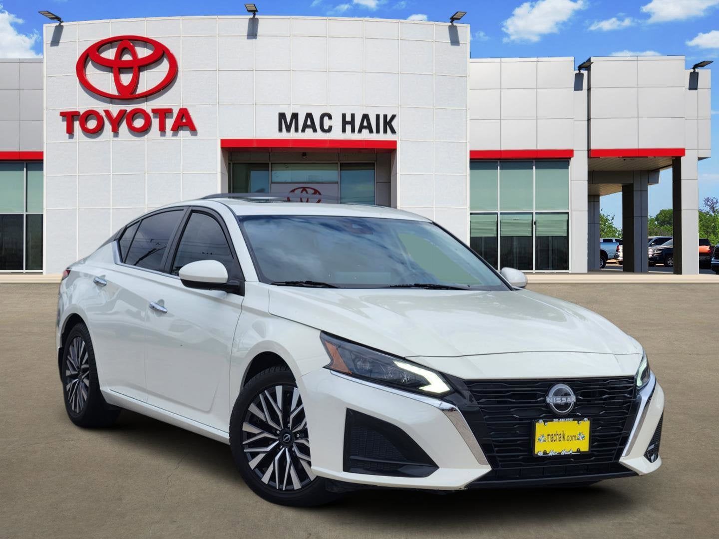 Used 2023 Nissan Altima