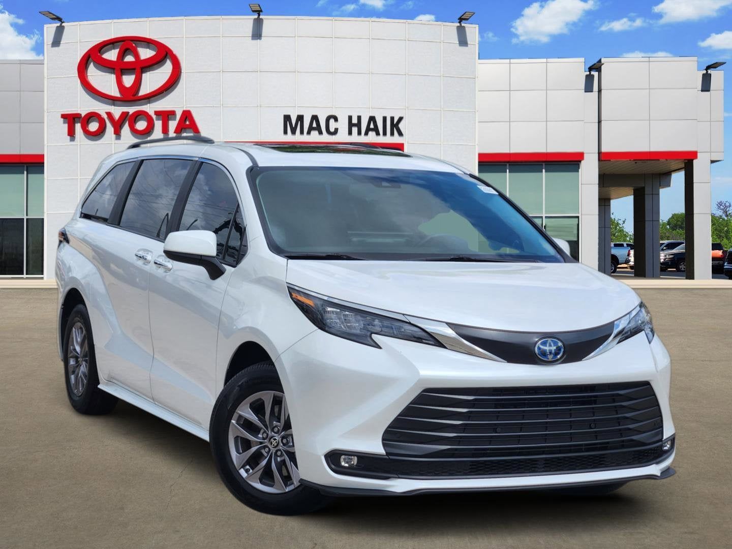 Used 2025 Toyota Sienna