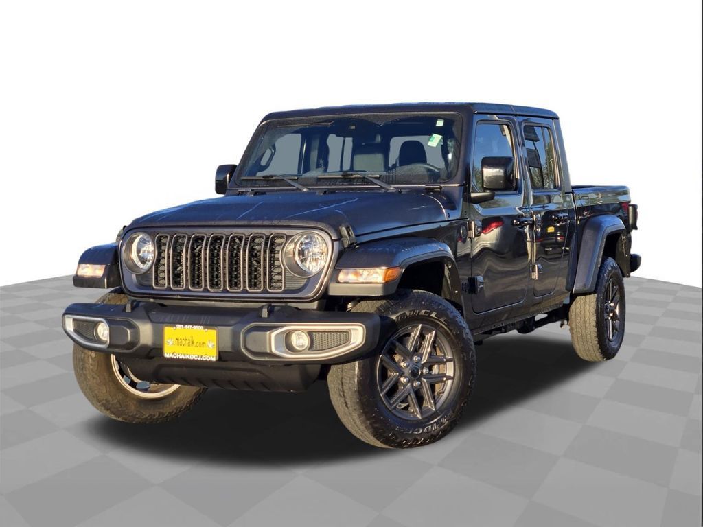 Used 2024 Jeep Gladiator