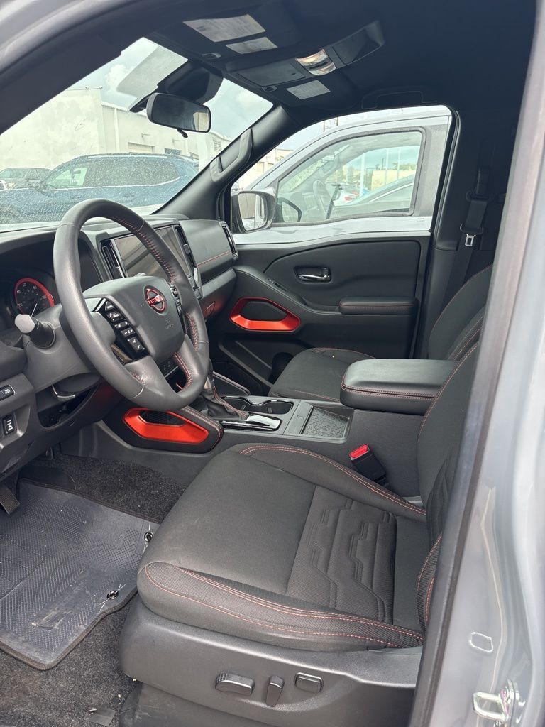 Used 2025 Nissan Frontier