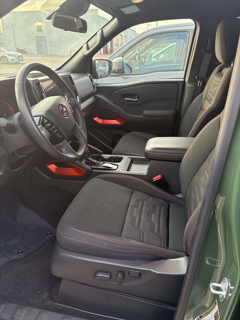Used 2025 Nissan Frontier