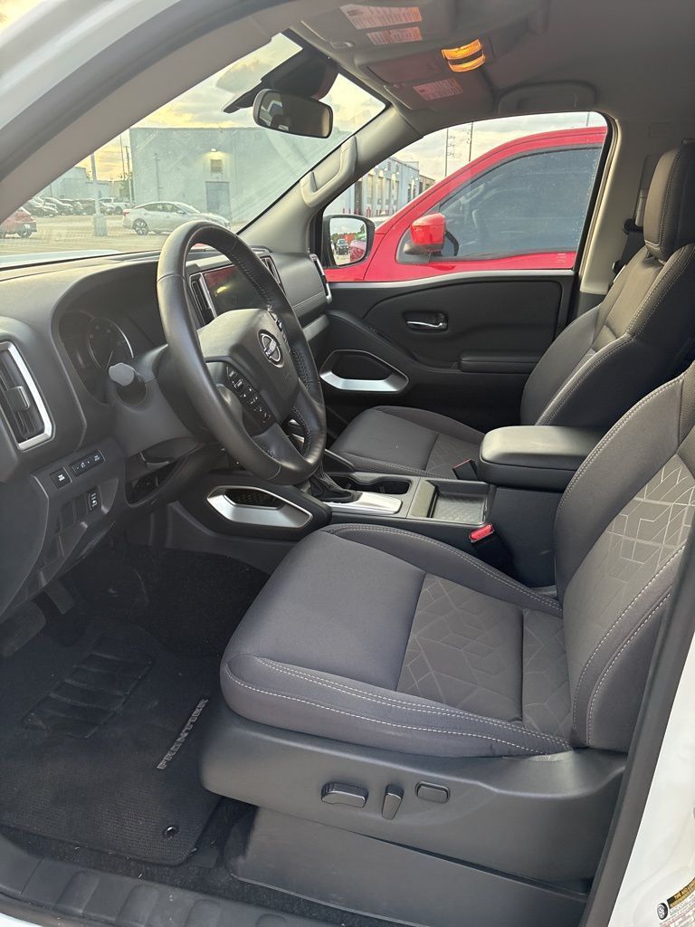 Used 2025 Nissan Frontier