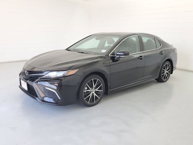 Used 2023 Toyota Camry