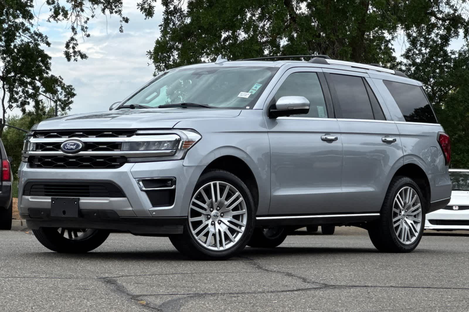 Used 2024 Ford Expedition